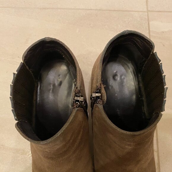 Aquatalia waterproof taupe suede booties 6.5 - Picture 3 of 4